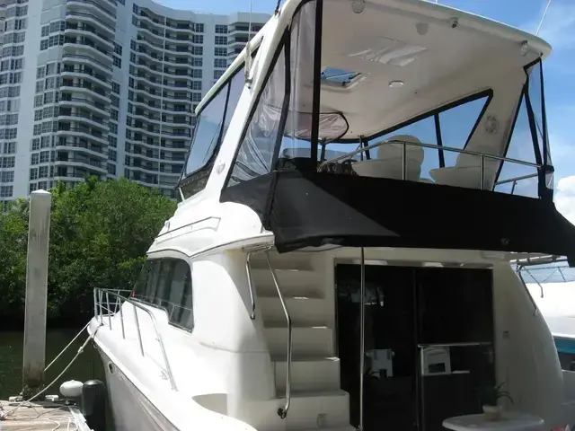 Sea Ray 480 Sedan Bridge