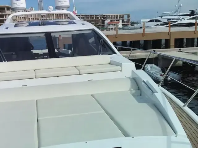 Azimut 55S