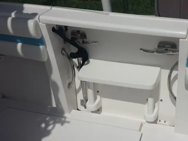 Intrepid 327 Center Console