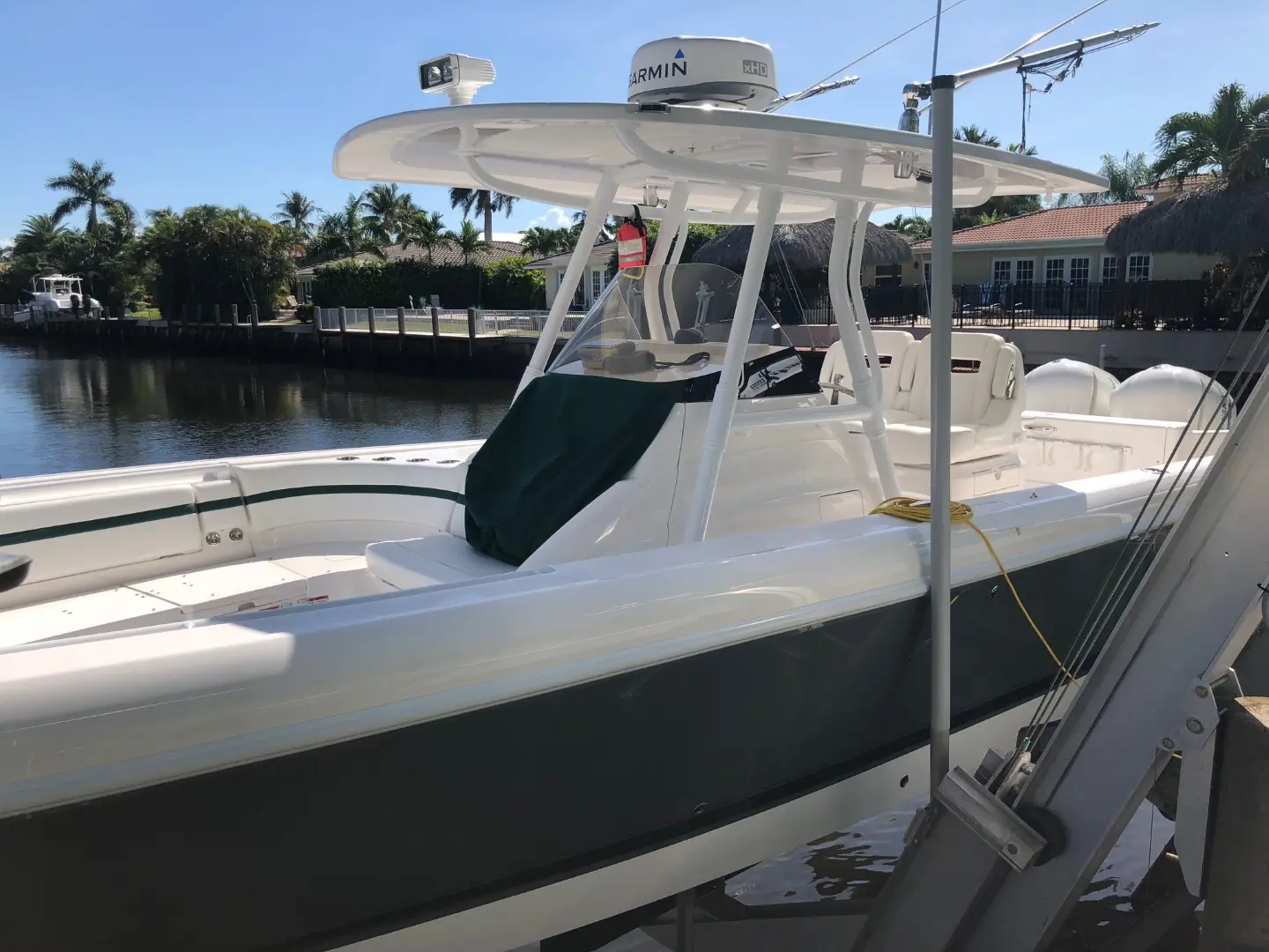 2015 Intrepid 327 center console