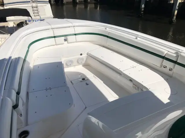 Intrepid Boats 327 Center Console