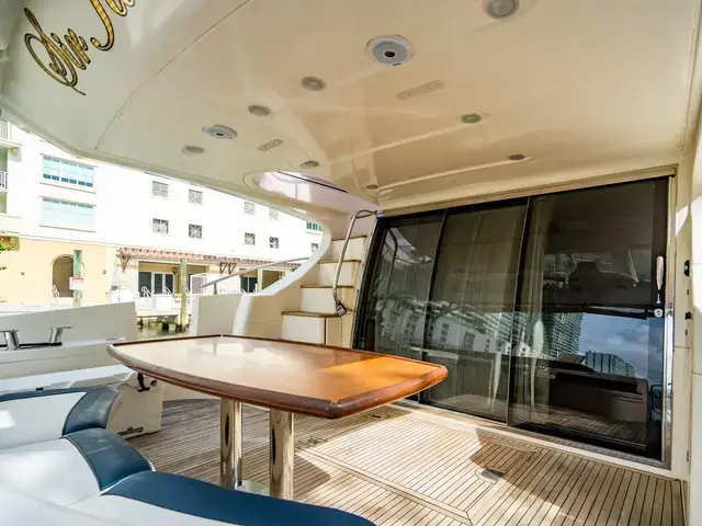 Azimut 62e