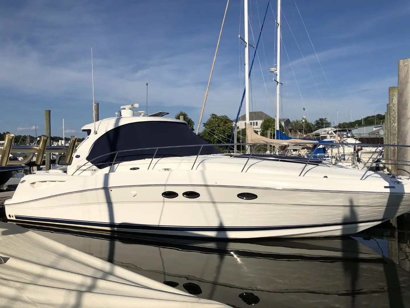 2005 Sea Ray 390 sundancer