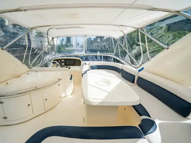 Azimut 62e