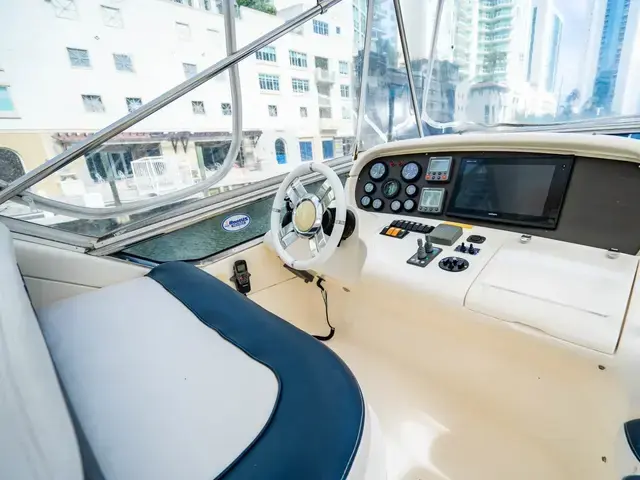 Azimut 62e