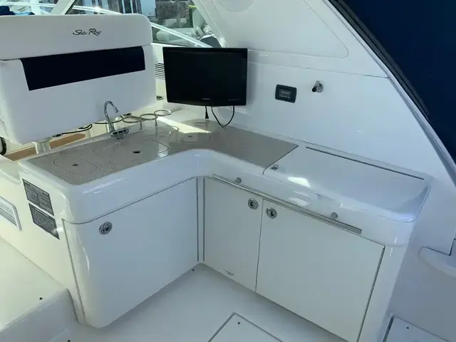 Sea Ray 450 Sundancer