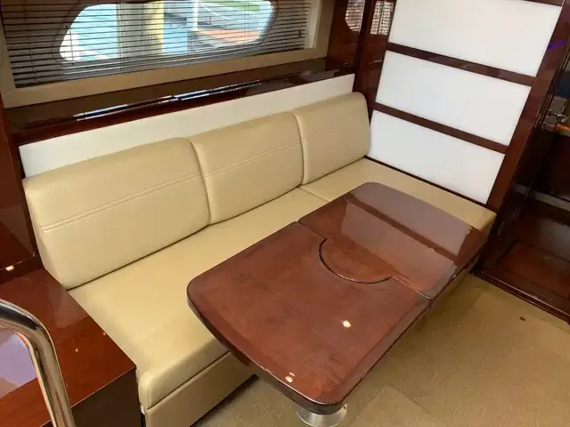 Sea Ray 450 Sundancer