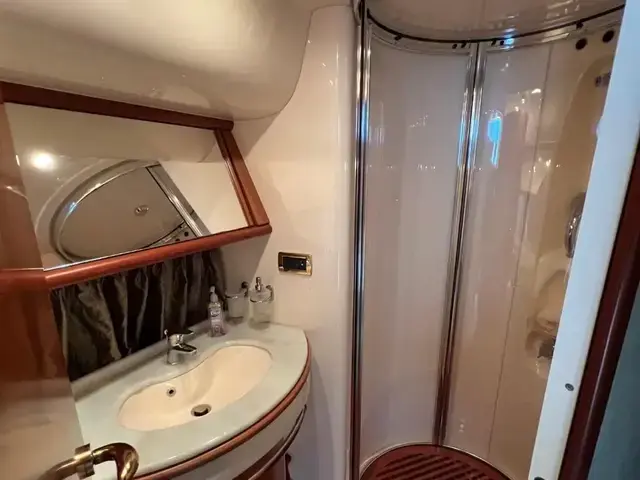 Azimut 62e