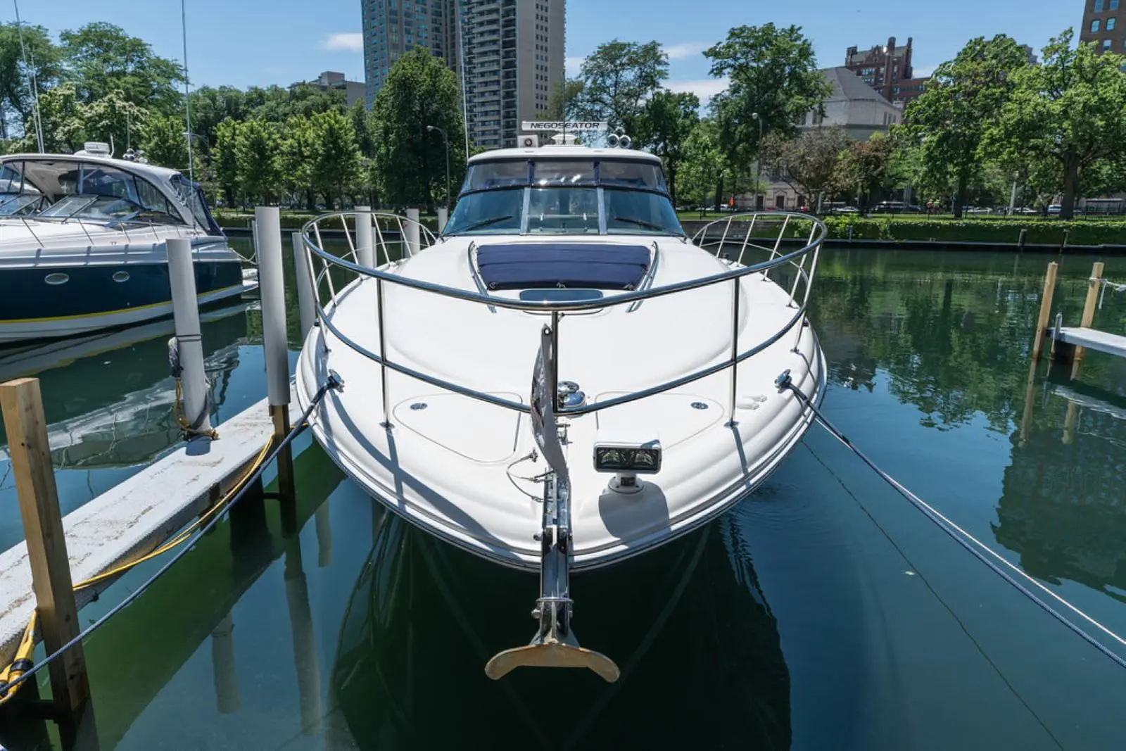 2005 Sea Ray 420 sundancer