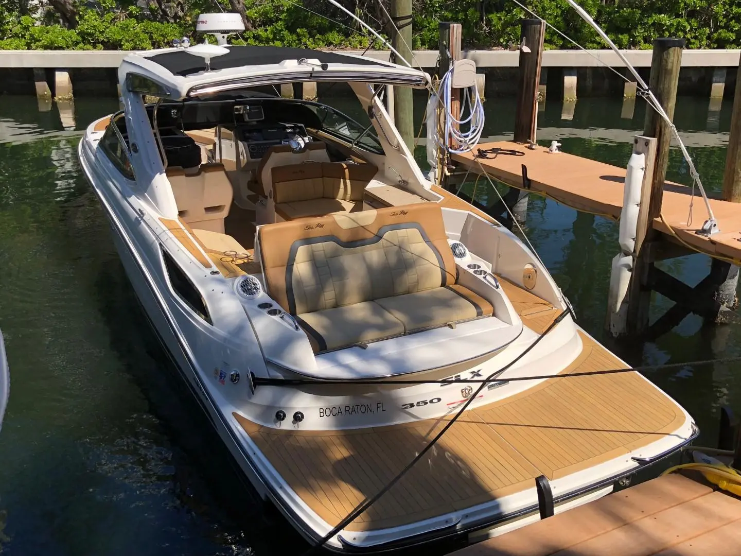 2015 Sea Ray 350 slx