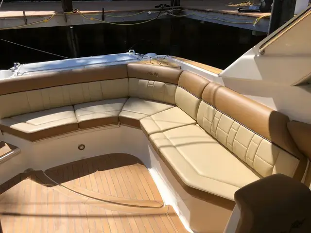 Sea Ray 350SLX