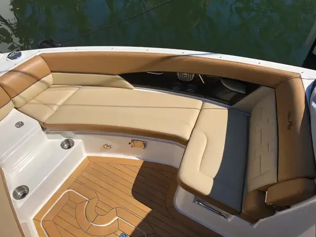 Sea Ray 350SLX