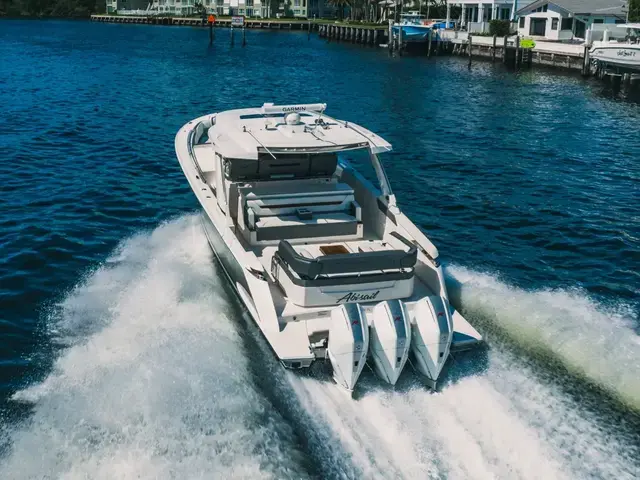 Tiara Yachts 43 Ls