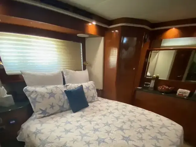 Sea Ray 480 Motor Yacht