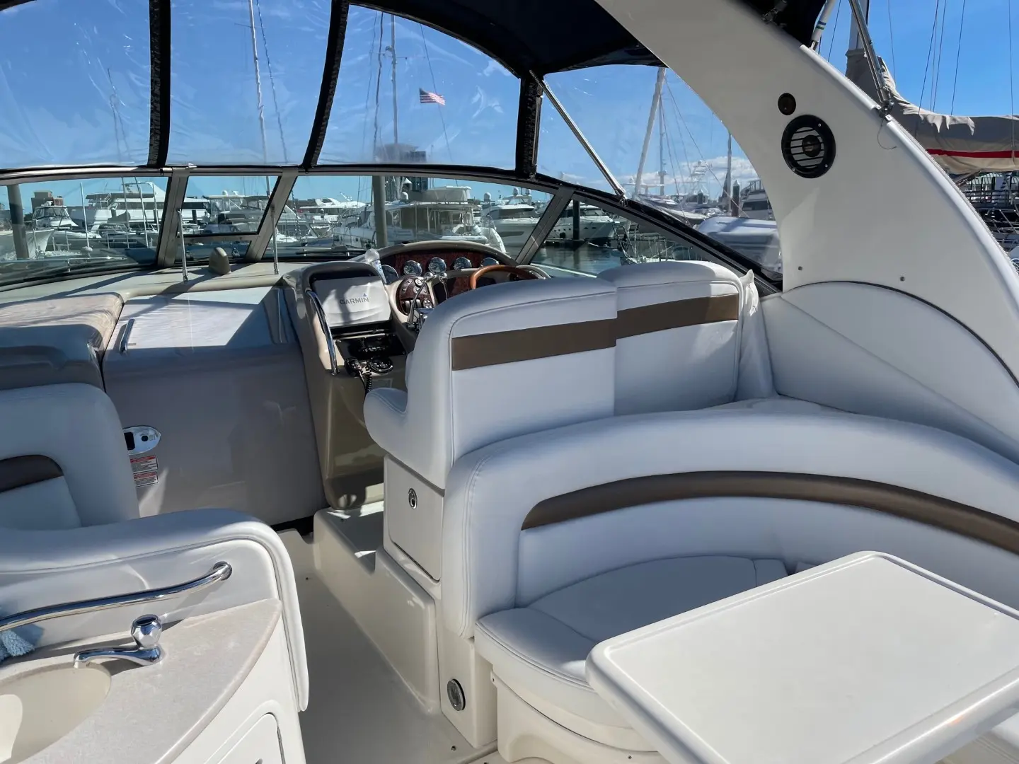 2005 Sea Ray 320 sundancer