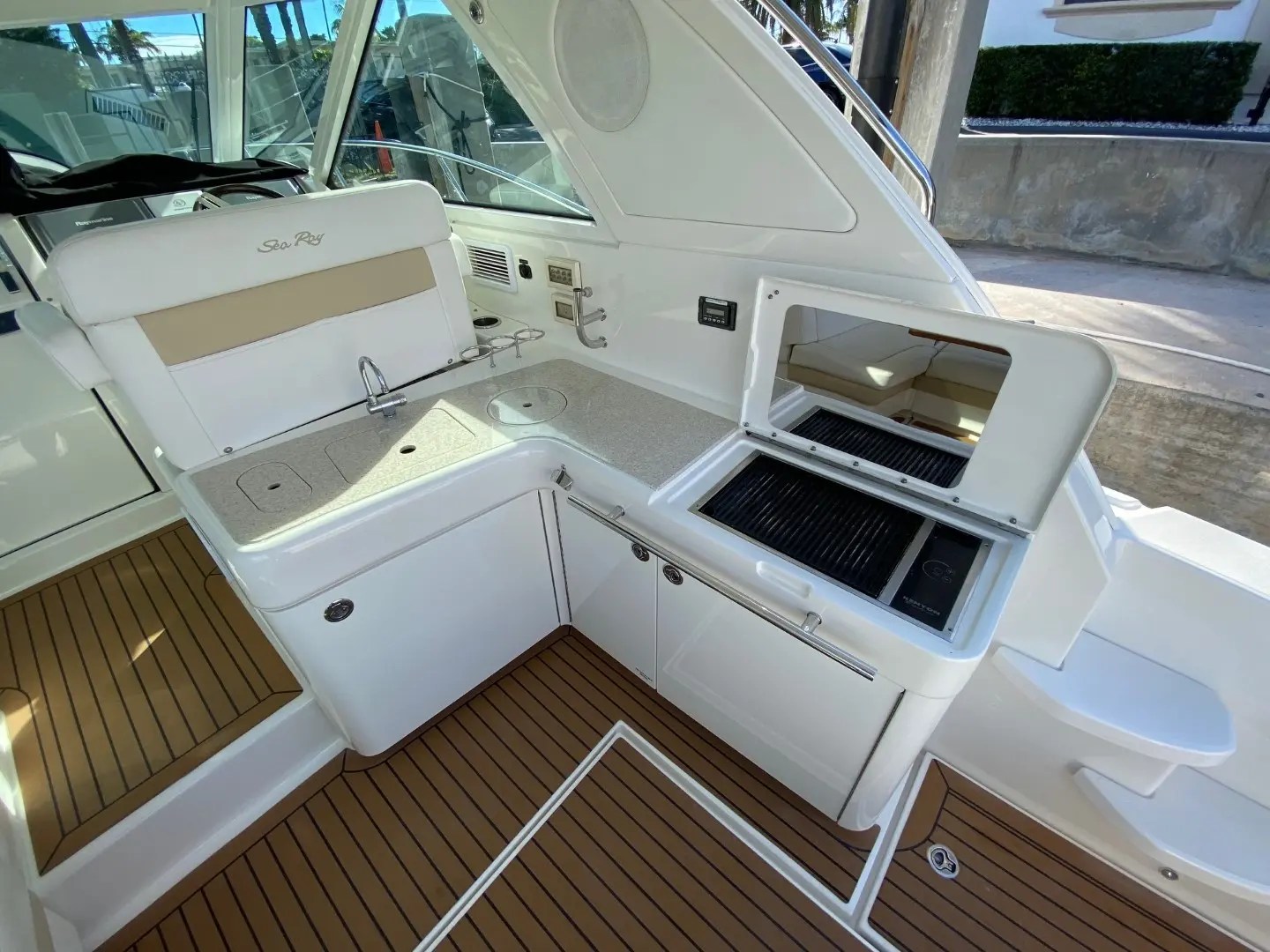 2010 Sea Ray sundancer 450