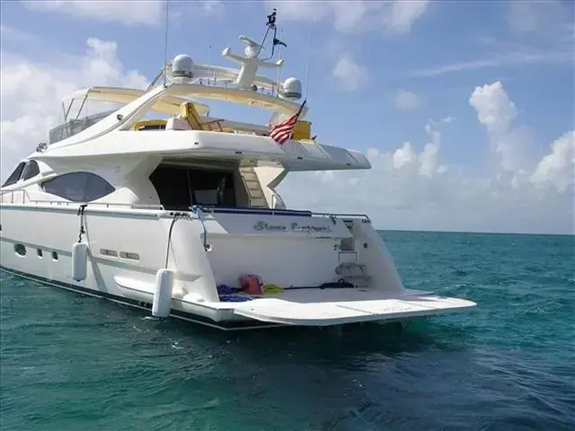 Ferretti Yachts 760