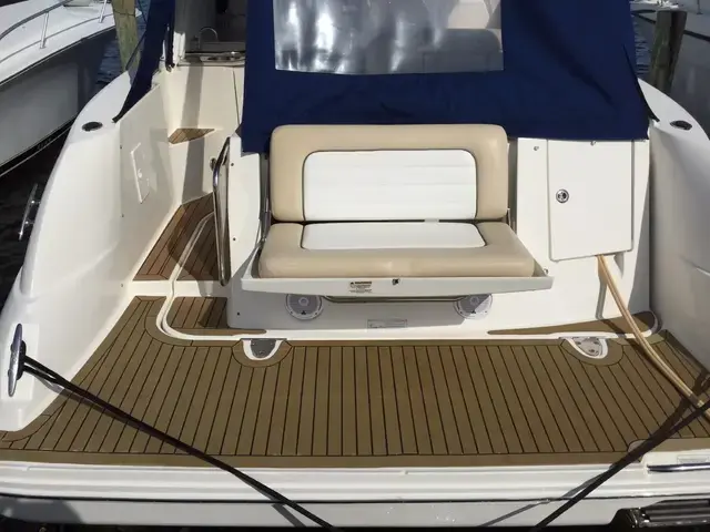 Sea Ray 330 Sundancer