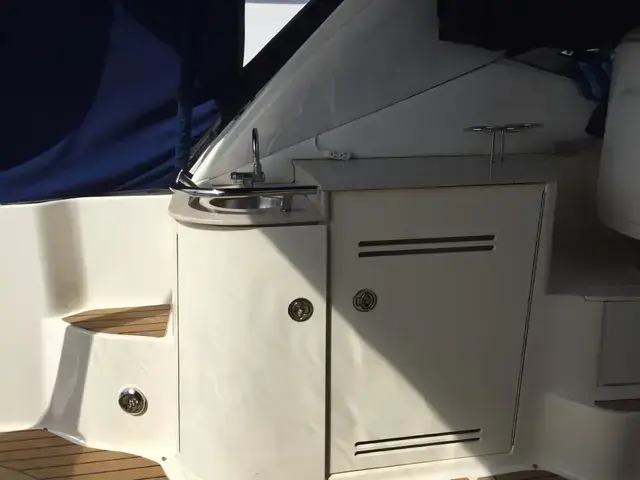 Sea Ray 330 Sundancer