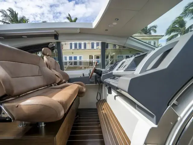 Azimut 68 S