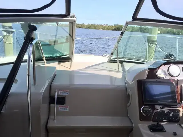 Sea Ray 330 Sundancer