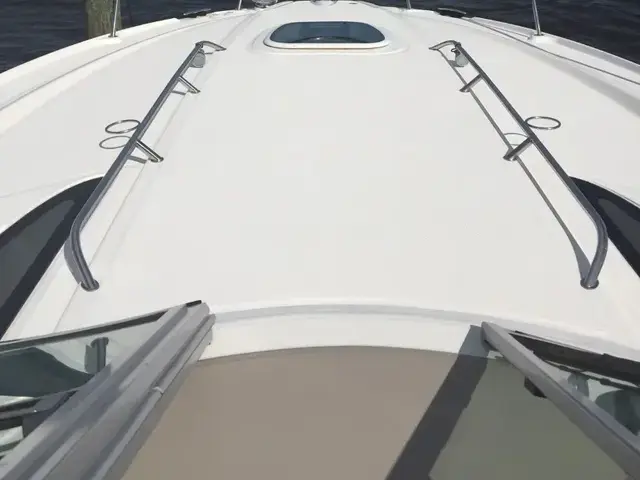 Sea Ray 330 Sundancer