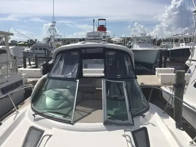 Sea Ray 330 Sundancer