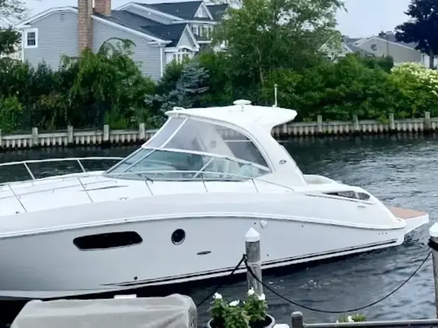 Sea Ray 350 Sundancer