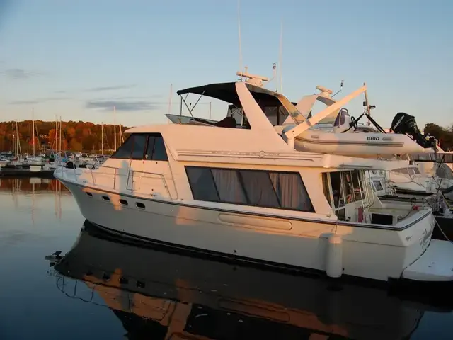 Bayliner 4788 Pilothouse