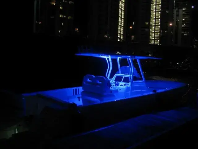 Intrepid Boats 327 Center Console