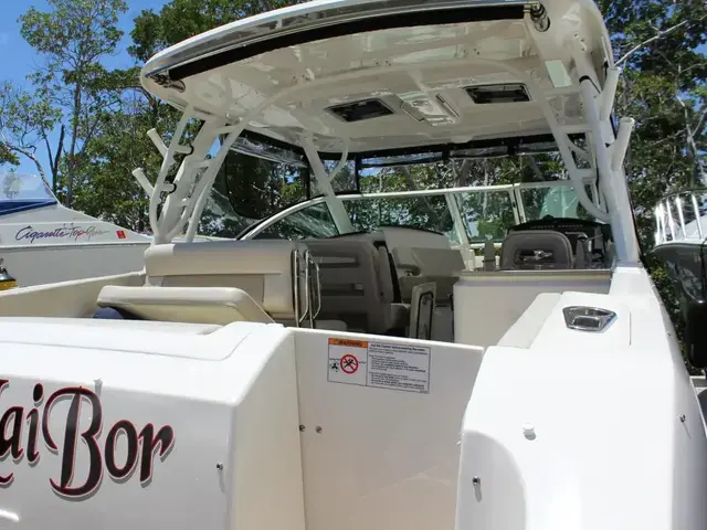 Boston Whaler 320 Vantage