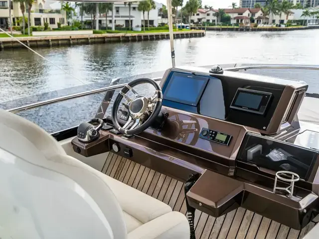 Galeon 550 Fly