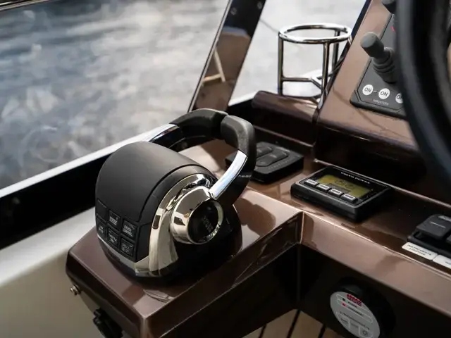 Galeon 550 Fly