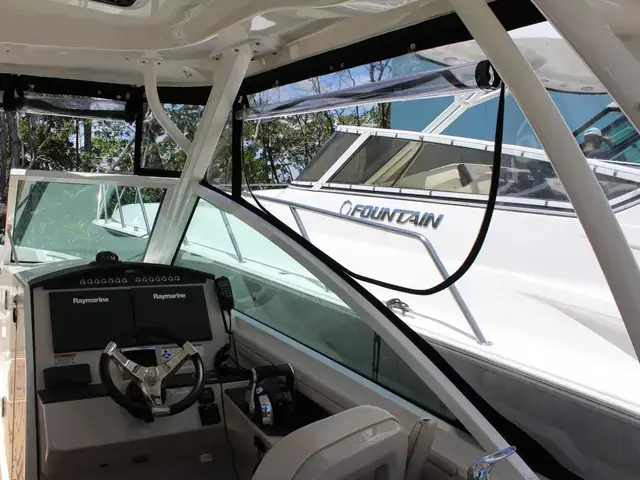 Boston Whaler 320 Vantage