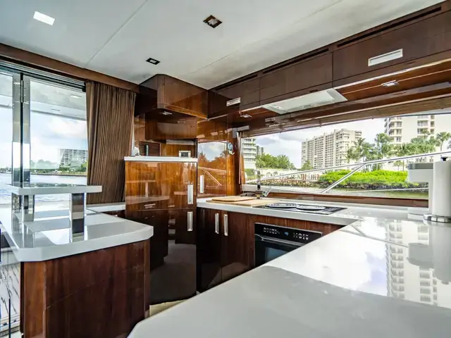 Galeon 550 Fly