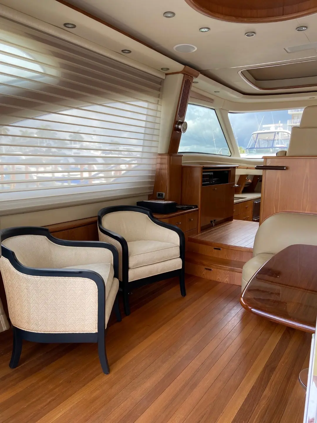 2009 Tiara 5800 sovran