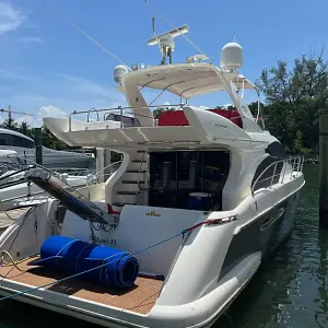 2005 Azimut 50 fly