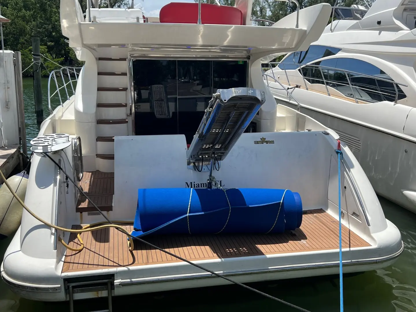 2005 Azimut 50 flybridge