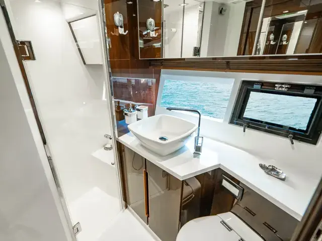 Galeon 550 Fly