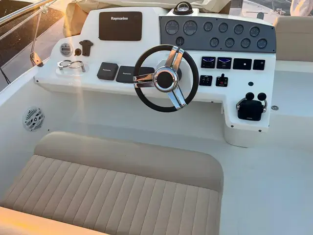 Sealine F 425