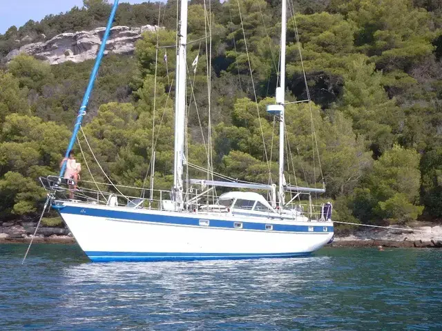 Hallberg-Rassy 42 E