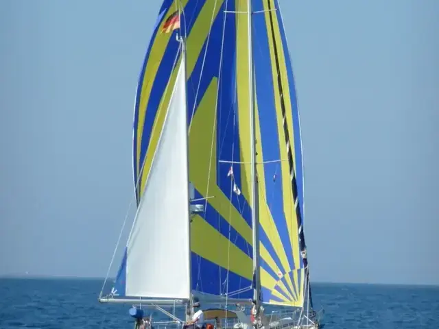 Hallberg-Rassy 42 E