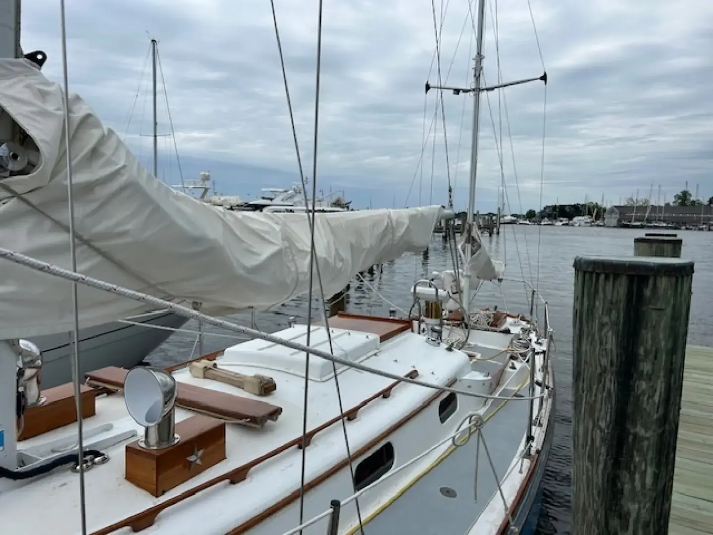 1965 Hinckley pilot yawl 35