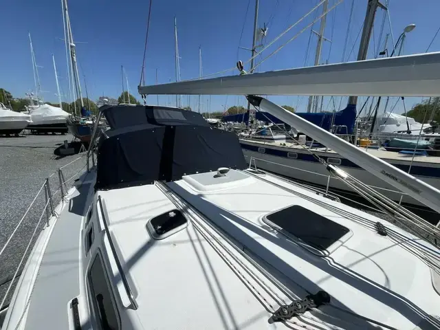 Hunter 44 Ac