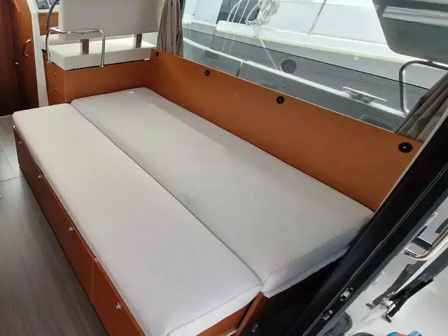 Beneteau Swift Trawler 30