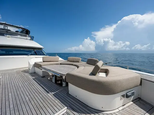 Monte Carlo MCY 80 Flybridge