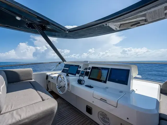 Monte Carlo MCY 80 Flybridge