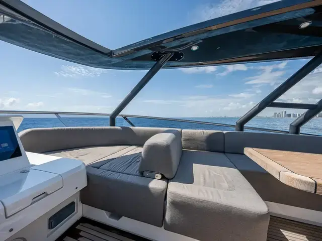 Monte Carlo MCY 80 Flybridge