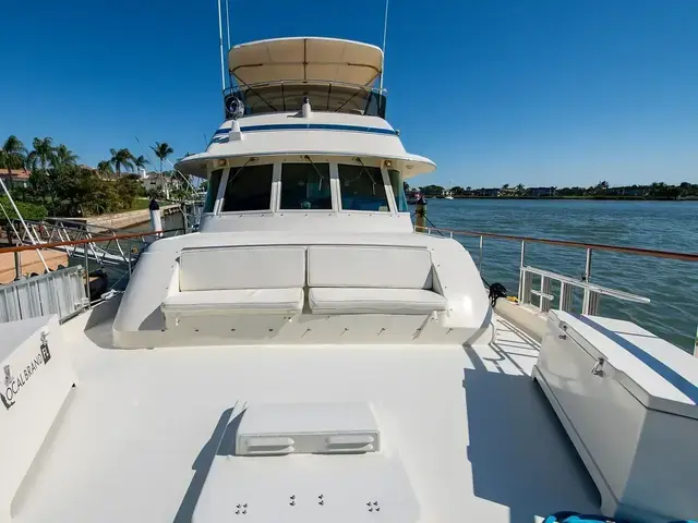 Hatteras 72 Cockpit Motoryacht