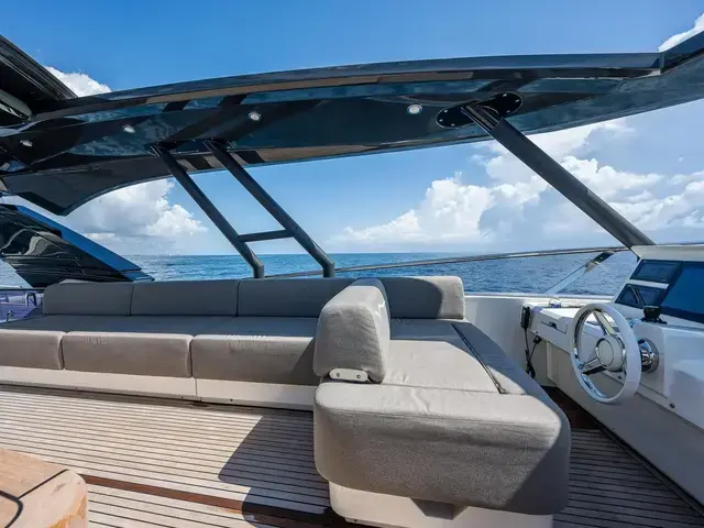 Monte Carlo MCY 80 Flybridge